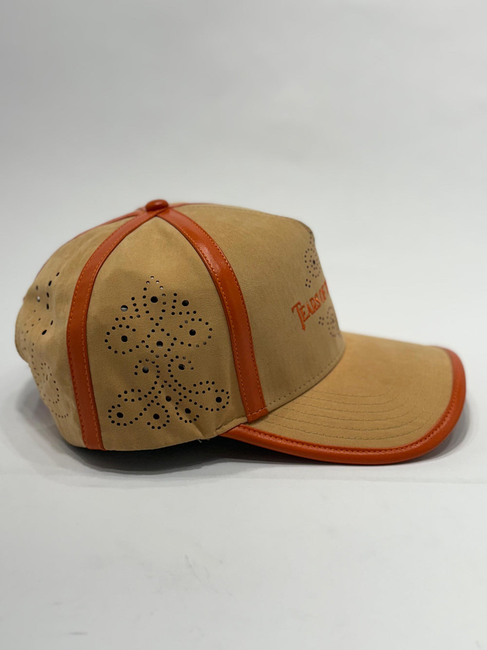 BROGUE HAT (PRE-ORDER) angle 3