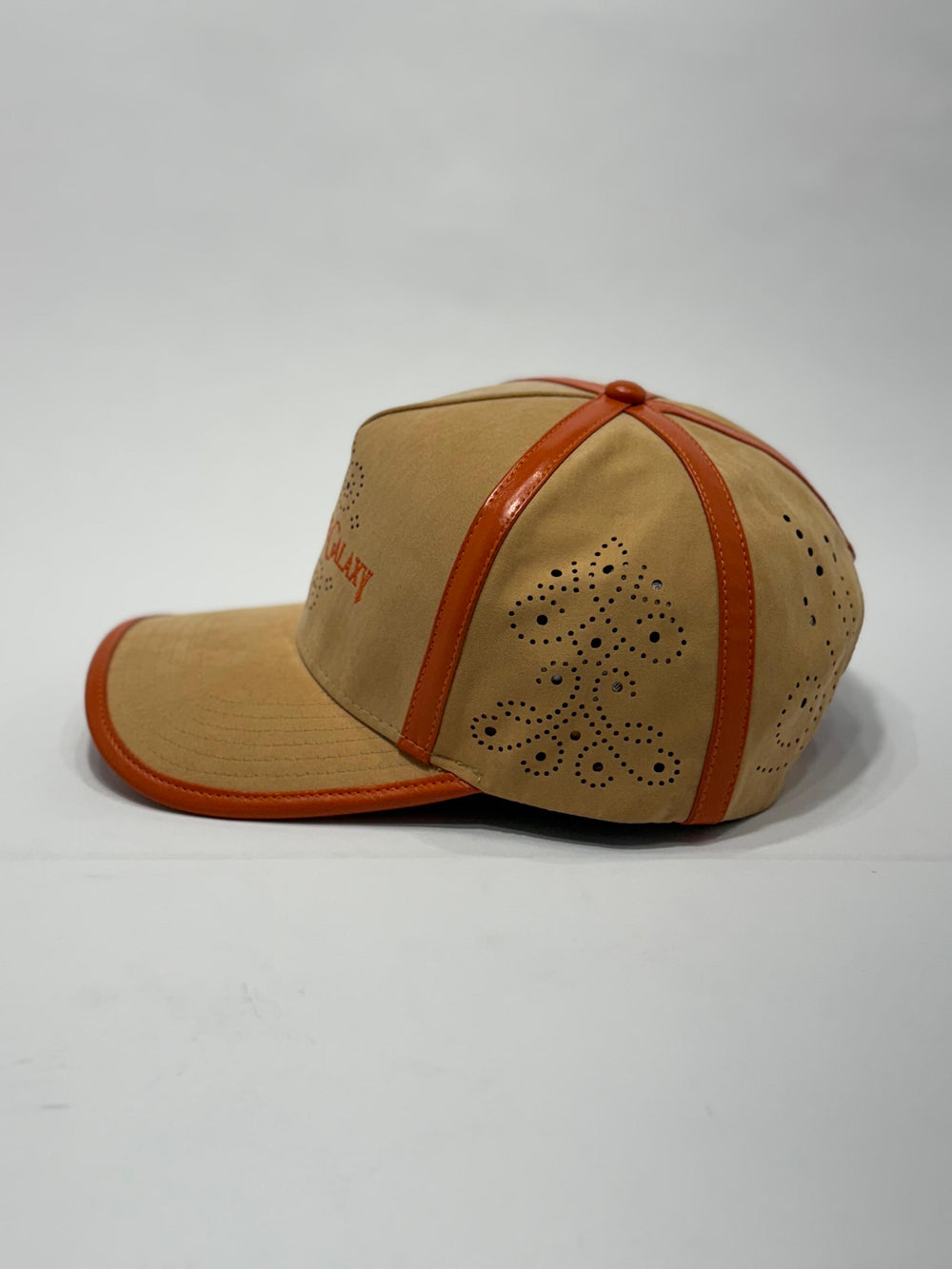 BROGUE HAT (PRE-ORDER) angle 2